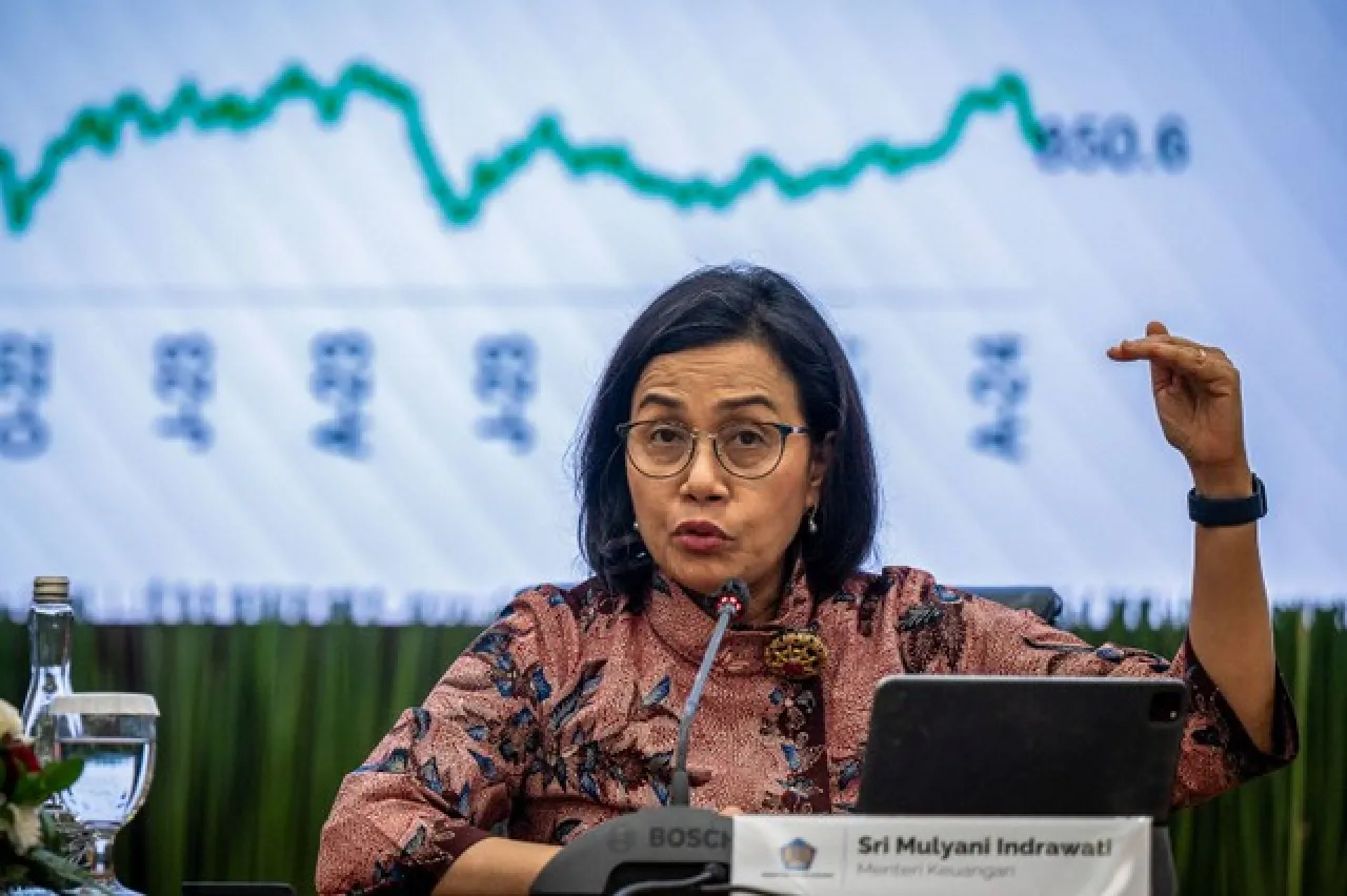 Waduh, Bulan Depan, Menkeu Sri Mulyani Buka Peluang Naikkan Harga BBM dan Listrik