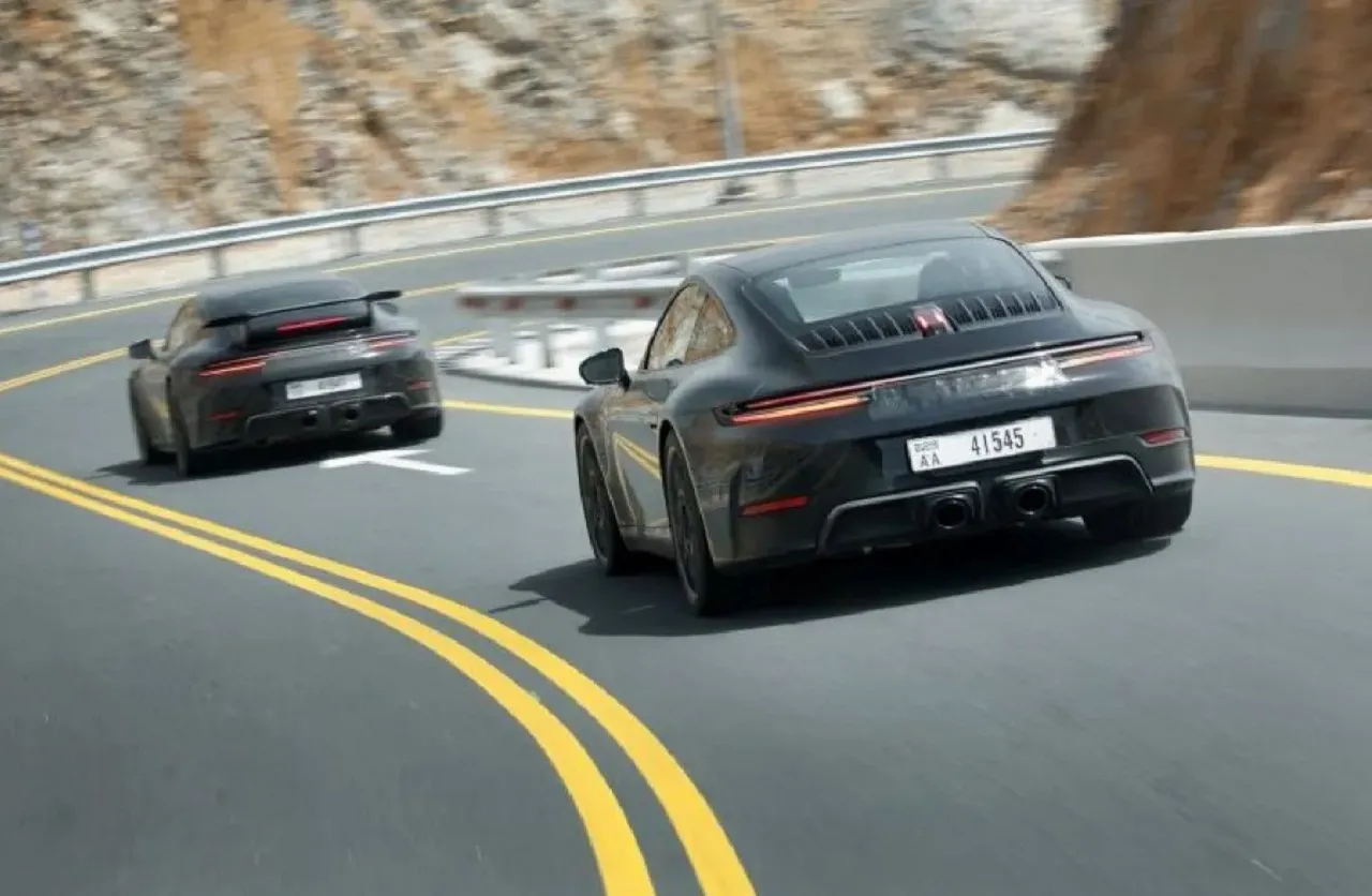 Porsche 911 Hybrid Meluncur Mei 2024, Miliki Performa Lebih Cepat
