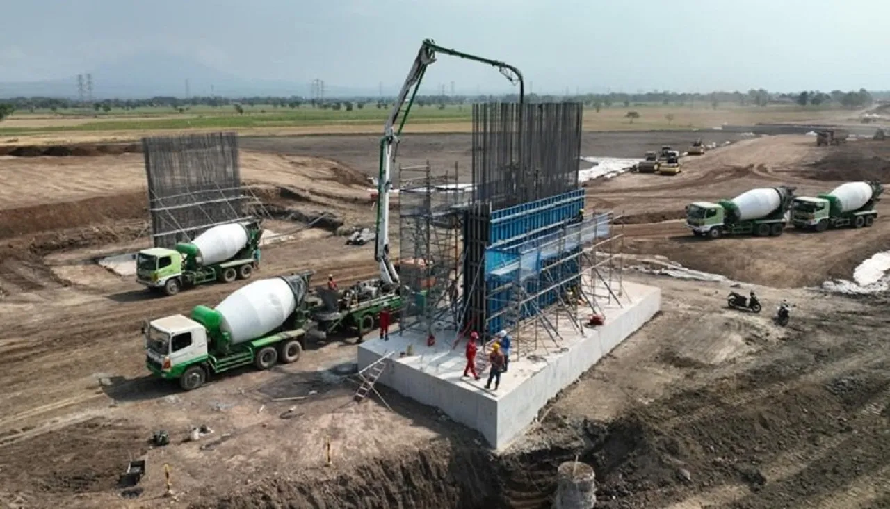 Progres Tahap 1 Tol Probolinggo - Banyuwangi Ditarget Rampung November 2024