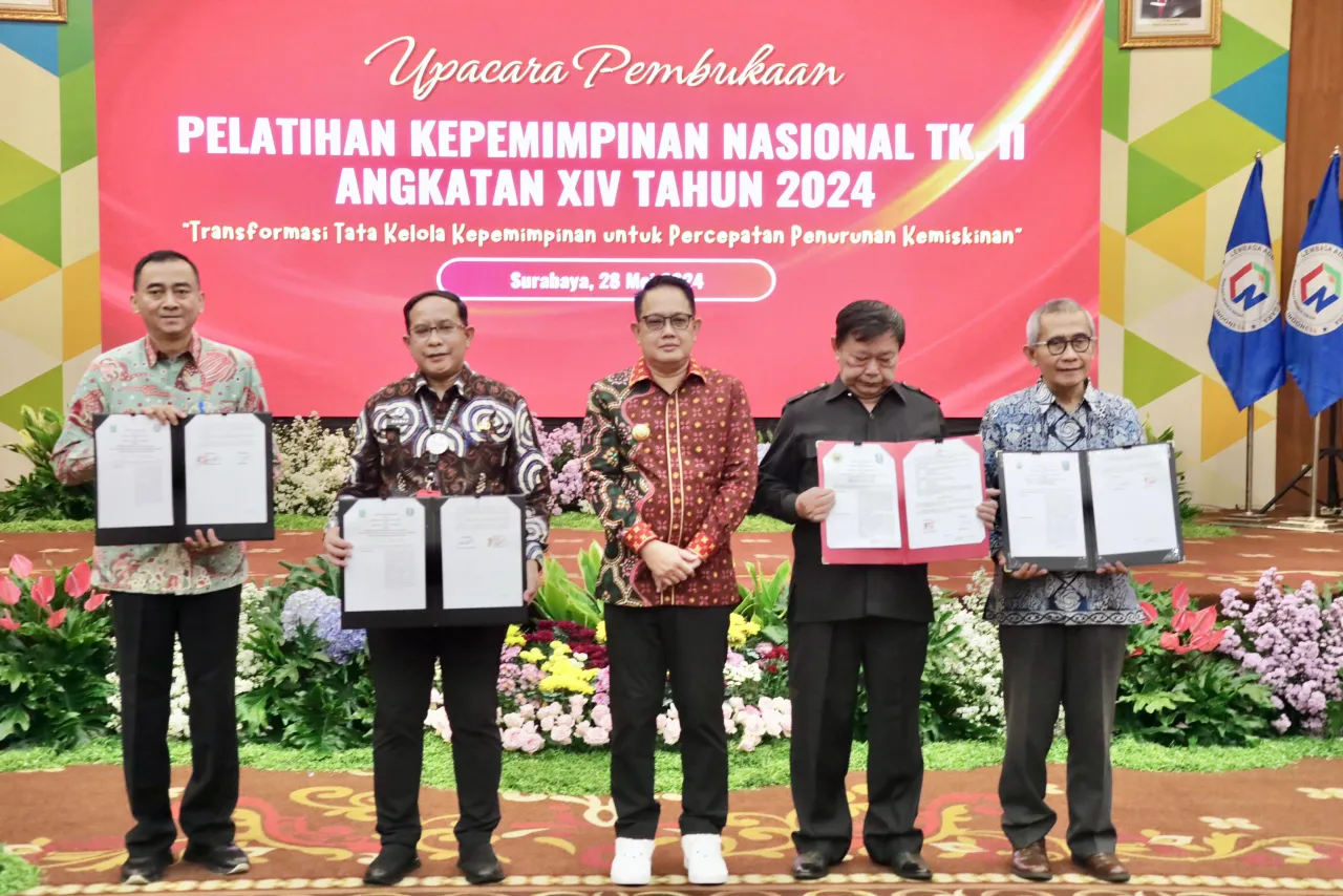 Pemprov Jatim Tandatangani Perjanjian Kerjasama Dengan 12 Perguruan Tinggi