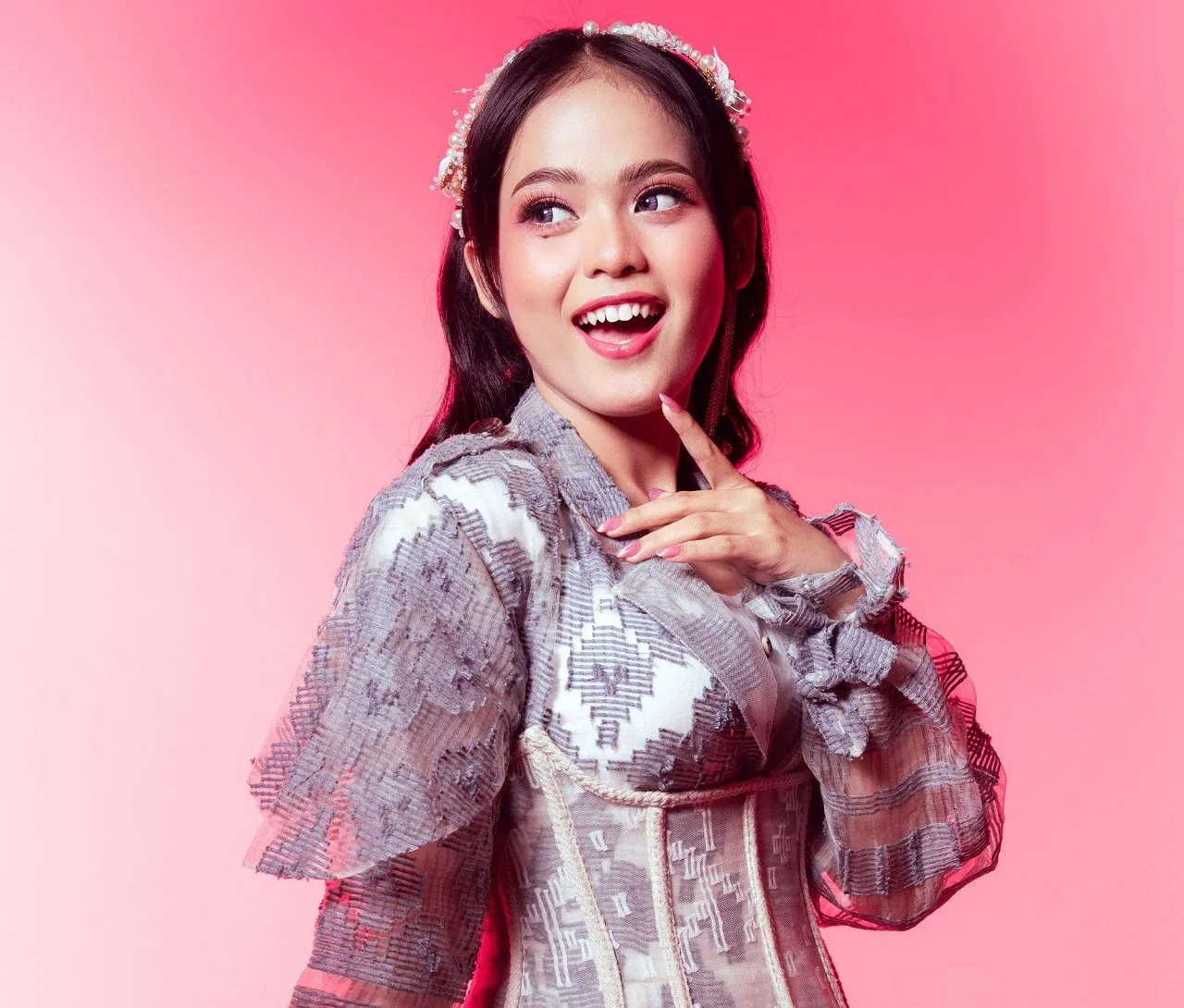 Curhat Sedih Menikah Tanpa Orang Tua, Putri Isnari Ungkap Perlakuan Mertua Tajir