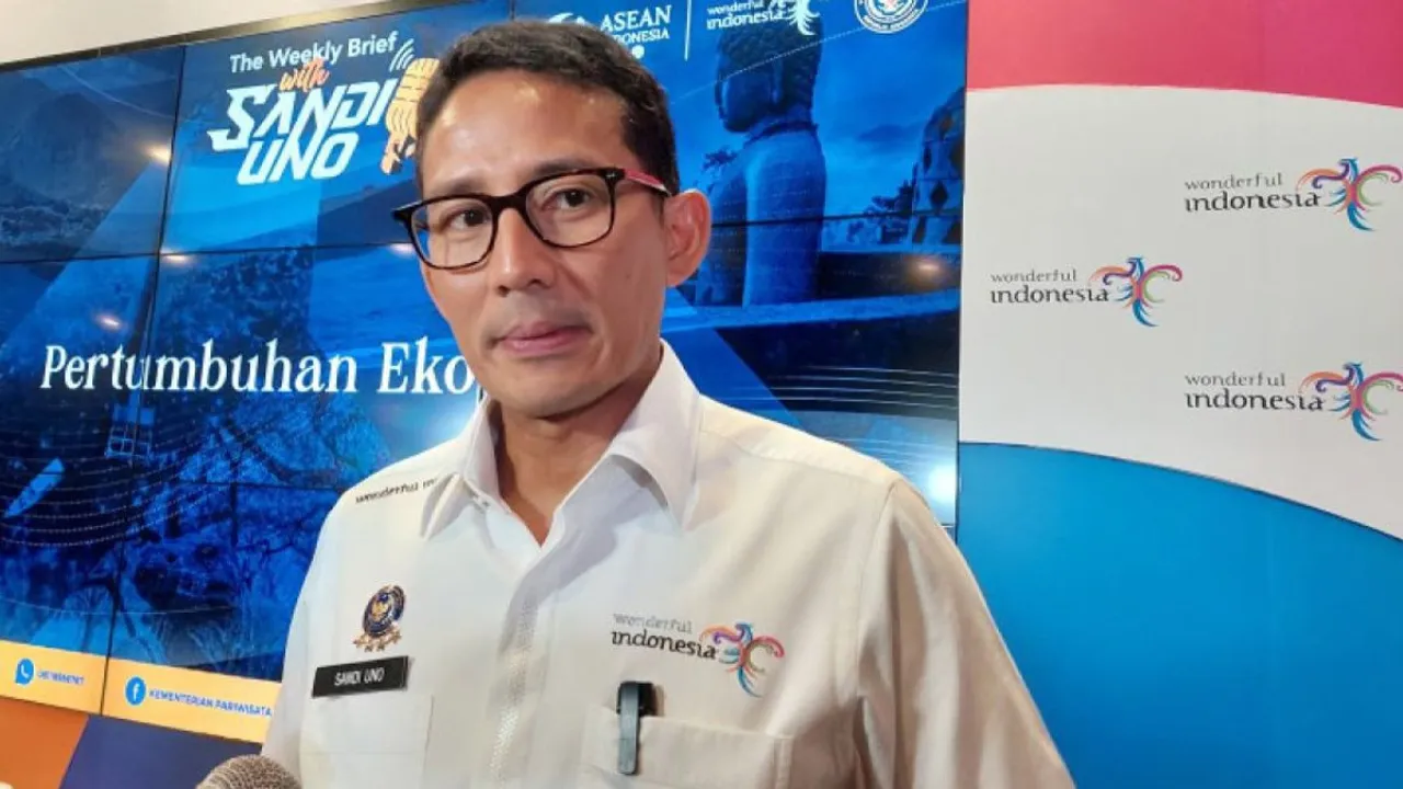 Sandiaga Target Datangkan 1,3 Juta Wisman asal China Datang ke Indonesia