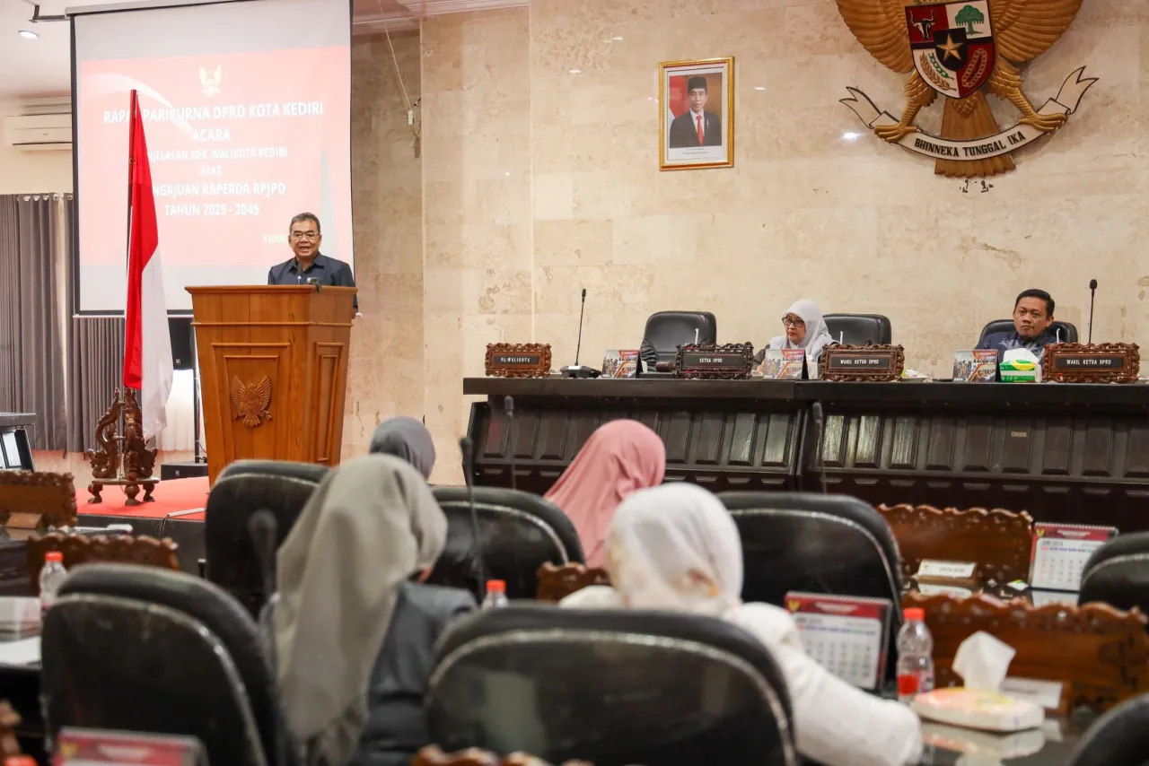 DPRD Gelar Paripurna RPJPD, Sekda Kota Kediri Jelaskan Program 2024-2045