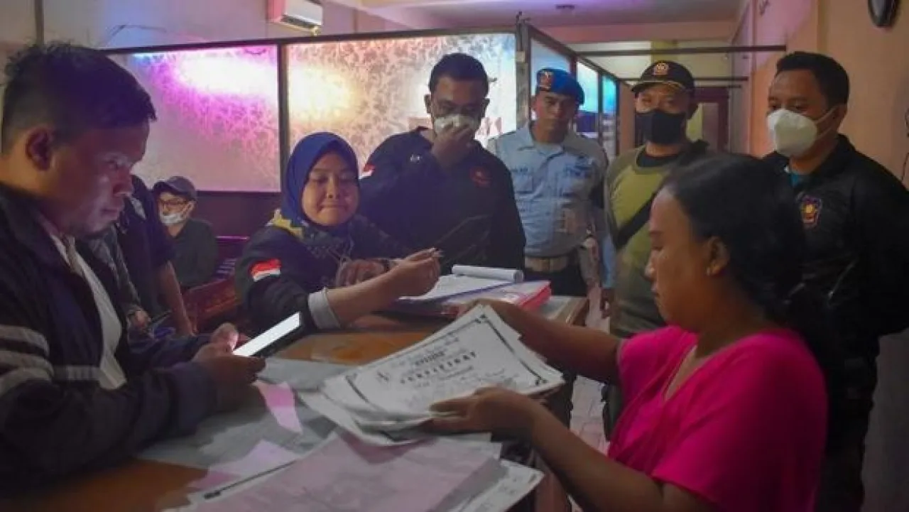 2 Panti Pijat di Surabaya Dirazia, Diduga Sediakan Layanan Plus-plus