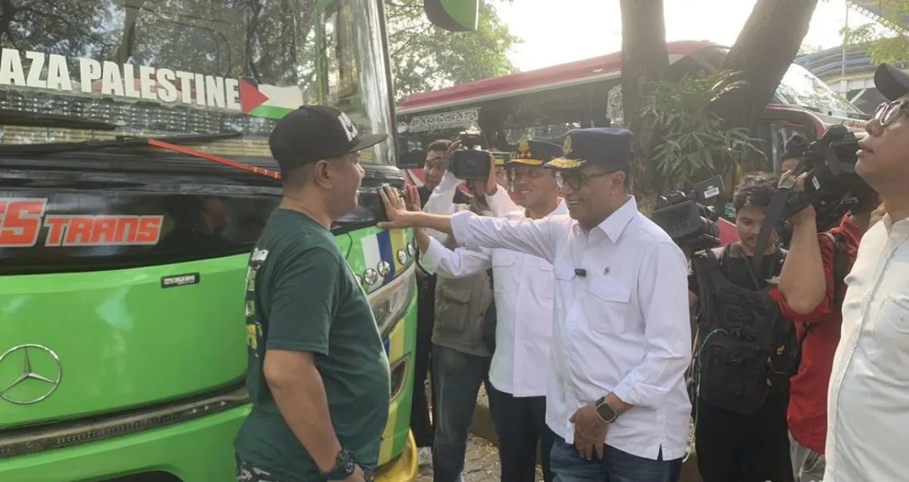 Menhub Ajak Masyarakat Gunakan Transportasi Massal