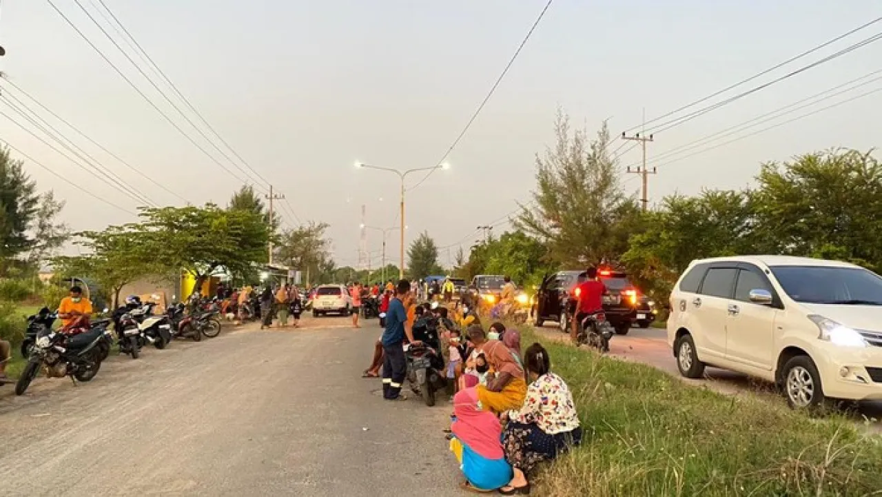 Sejumlah Warga Alami Mual dan Pusing Dievakuasi