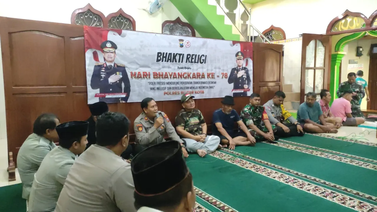Sambut Hari Bhayangkara ke 78, Polsek Sukorejo Polres Blitar Kota Gelar Bakti Religi