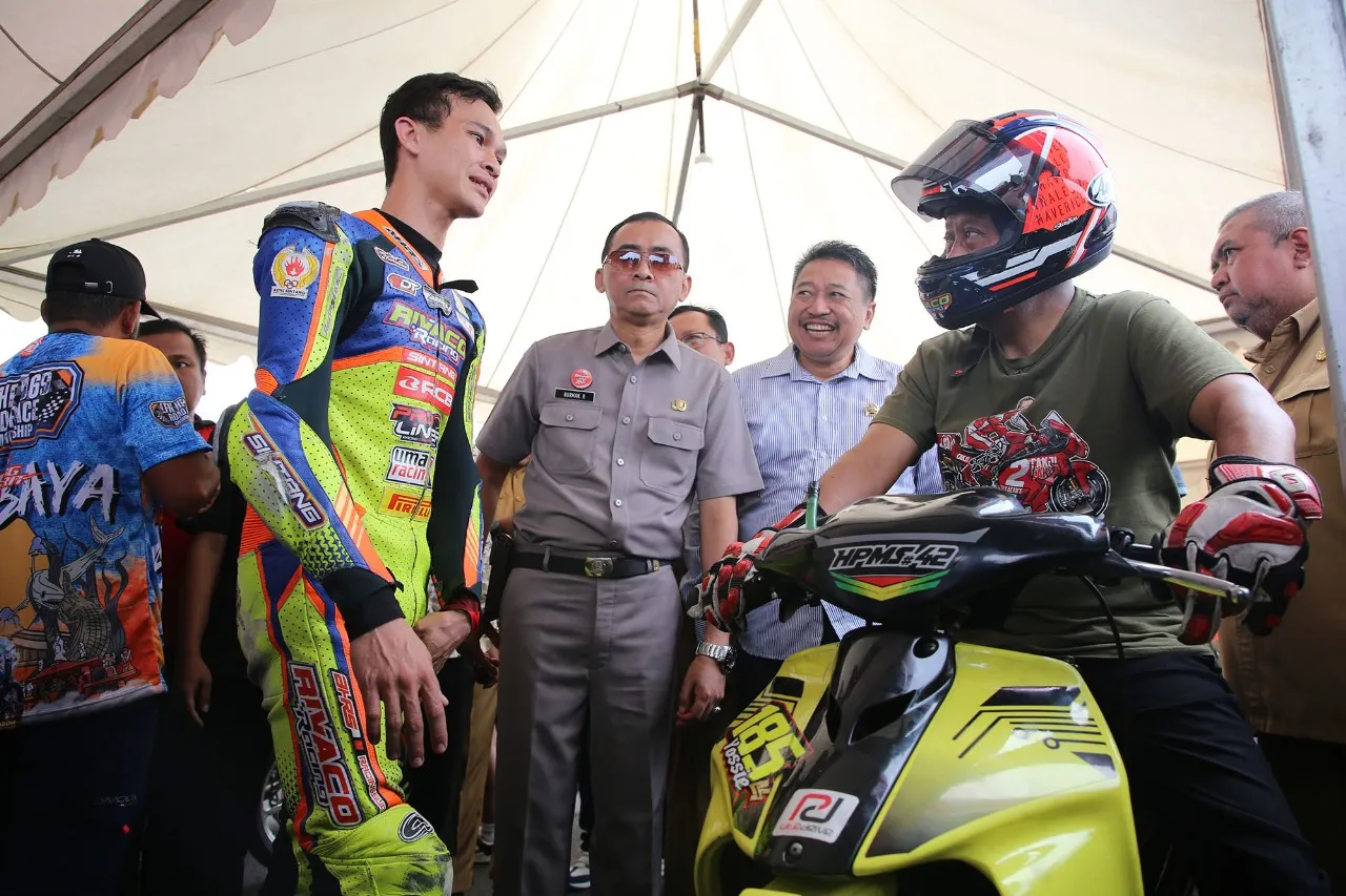 Baca juga : Gelora Bung Tomo Menjadi Magnet Balap Nasional dengan LFN HP969 Road Race Championship 2024