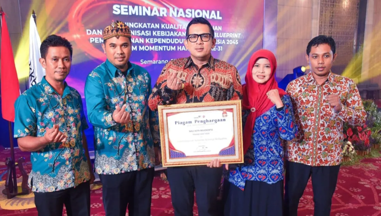 Kota Mojokerto Raih Penghargaan Kampung Keluarga Berkualitas Tingkat Nasional
