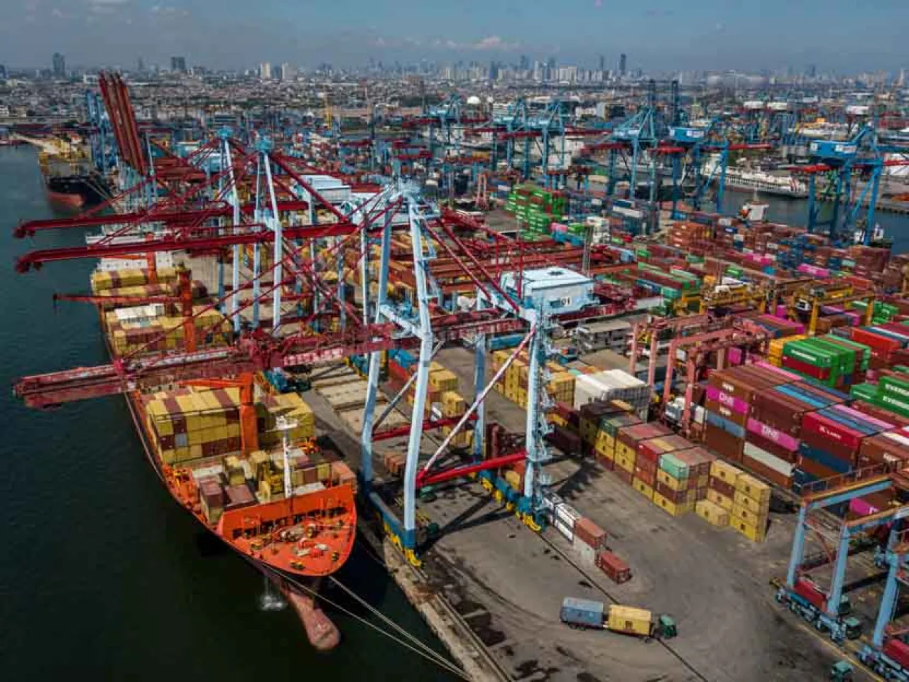Impor RI Paling Banyak dari China, Disusul Jepang dan Singapura
