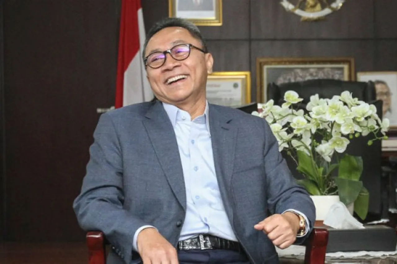 Mendag Zulhas, Biang Keladi PHK Masal Buruh Tekstil