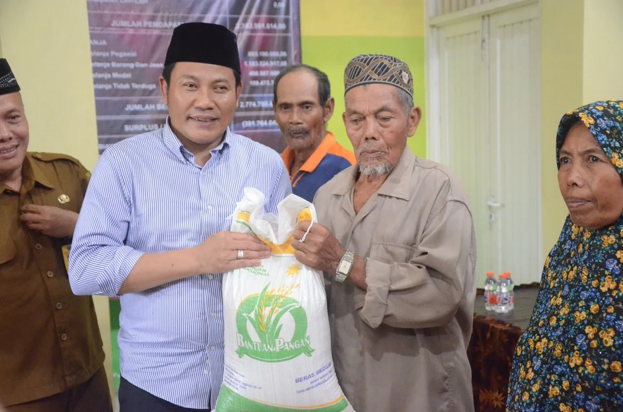 Plt Bupati Subandi Ingin Bantuan Beras 10 Kg di Sidoarjo Terus Berlanjut
