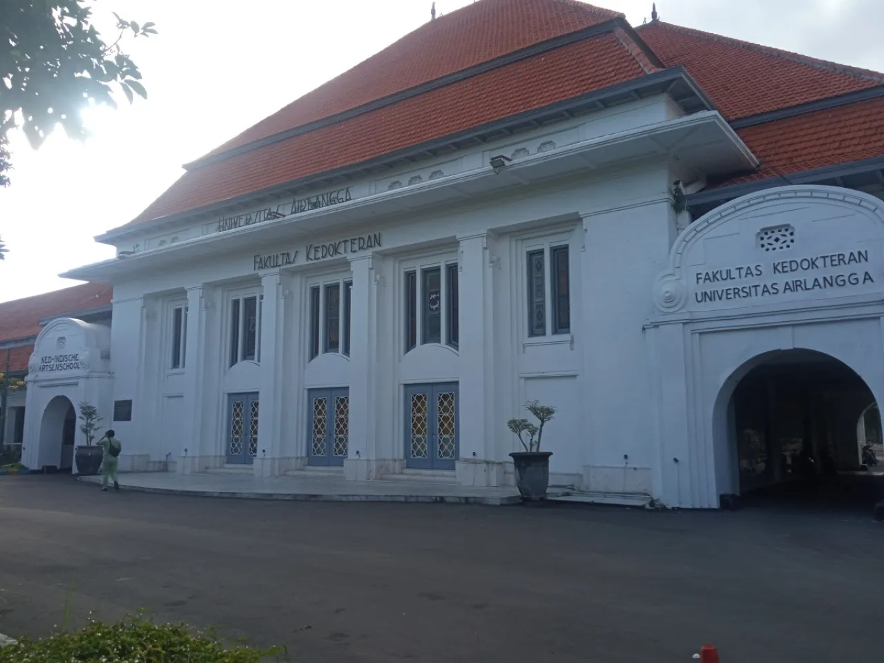 Buntut Gejolak di FK Unair, Kampus Fakultas Kedokteran Sepi