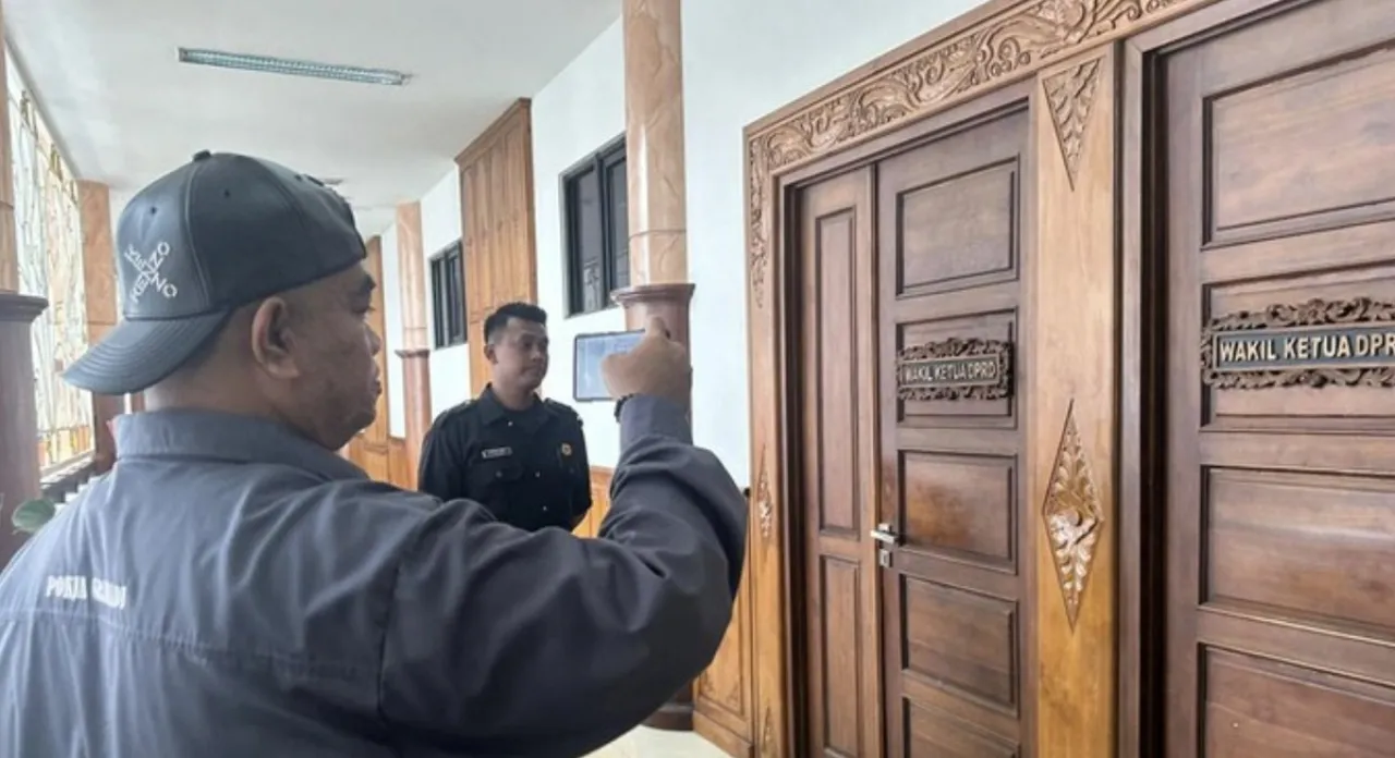 KPK Usut Korupsi Dana Hibah Jilid 2, 4 Anggota DPRD Jatim Jadi Tersangka, Kusnadi Memprihatinkan
