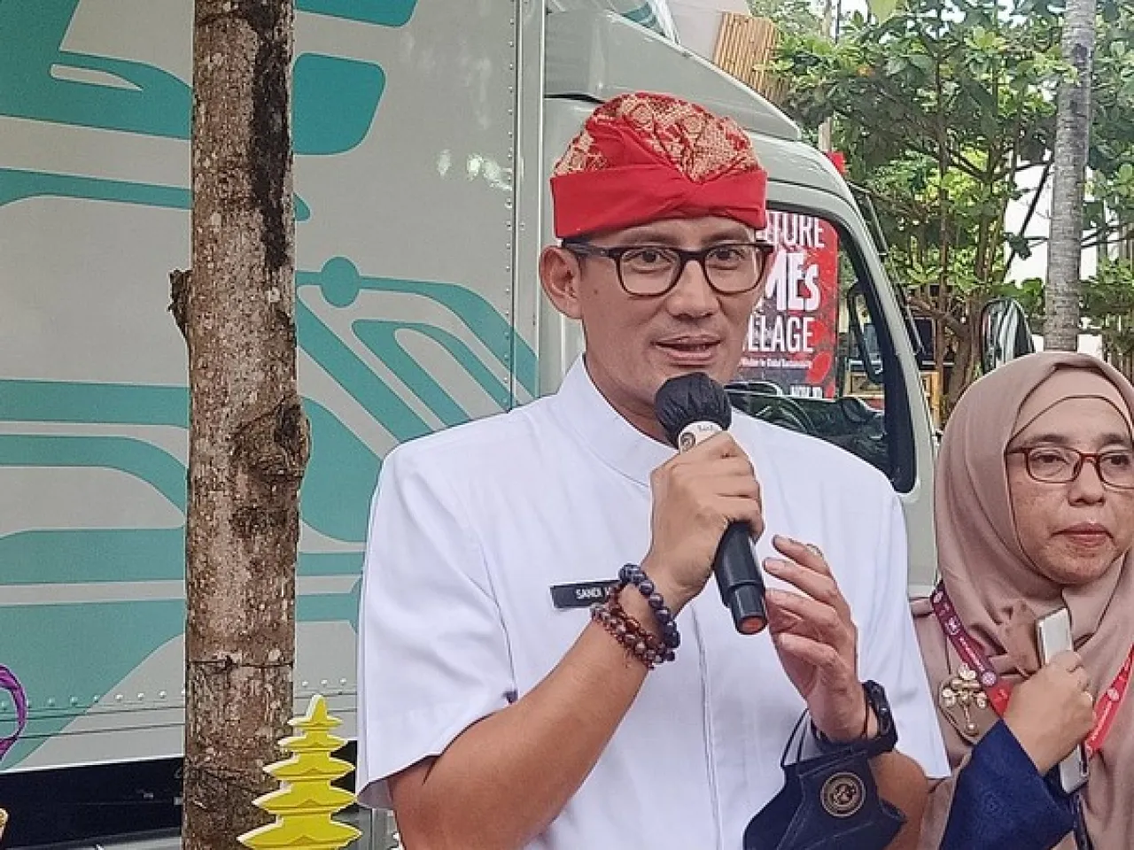 Sandiaga Ajak Komunitas Kreatif di Gresik Garap Potensi Parekraf Setempat