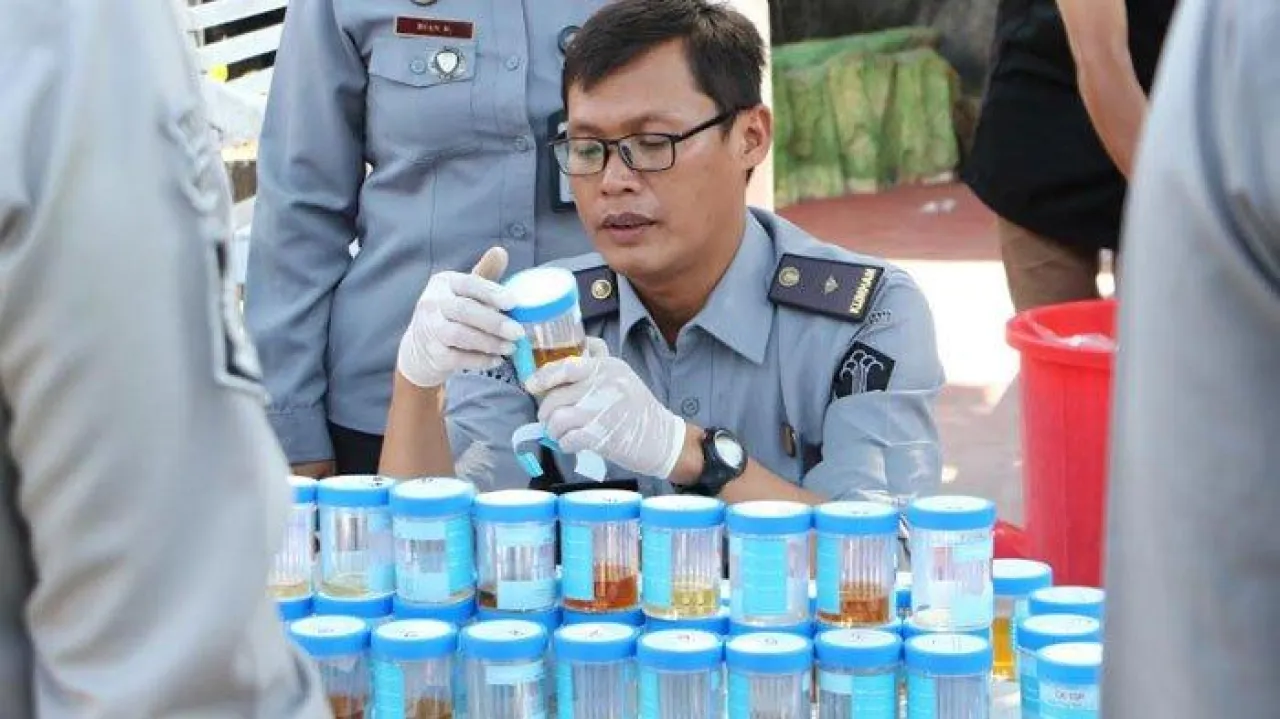Ratusan WBP Lapas Madiun Dites Urine