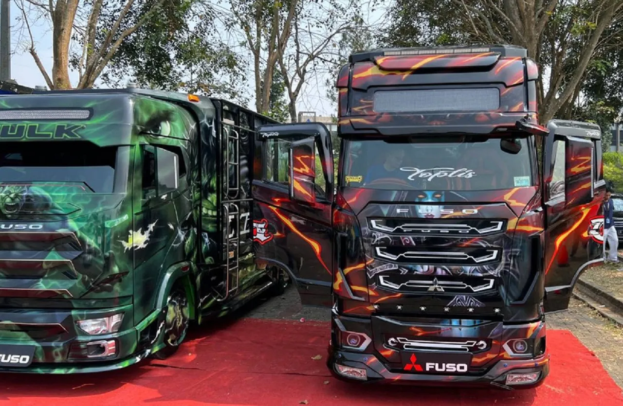 Modifikasi Ekstrim, Truk Fuso Canter 'Hedon' Dibanderol Rp 1,3 Miliar-an