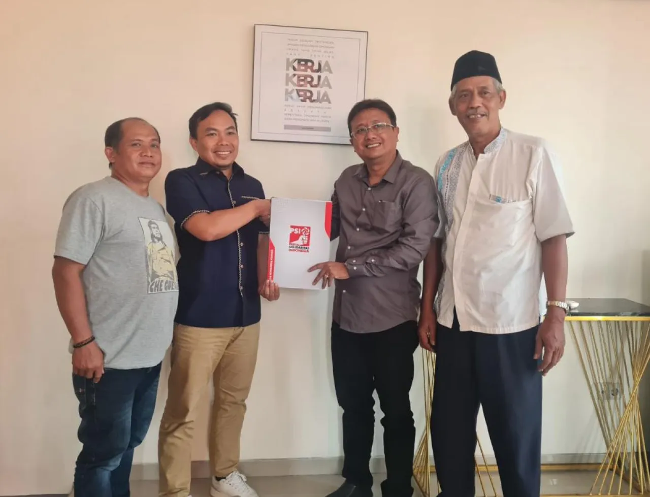 Usai PKB, PSI Partai Yang Diketuai Anak Presiden Berikan Surat Tugas ke Ghofur 