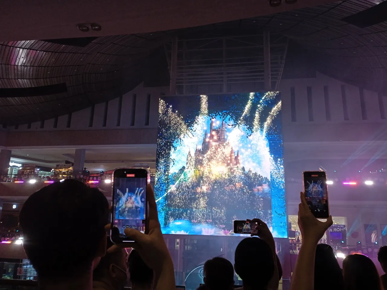 Baca juga : Pakuwon Mall Hadirkan Disney Spectacular Fest : Hiburan Seru di Liburan Sekolah