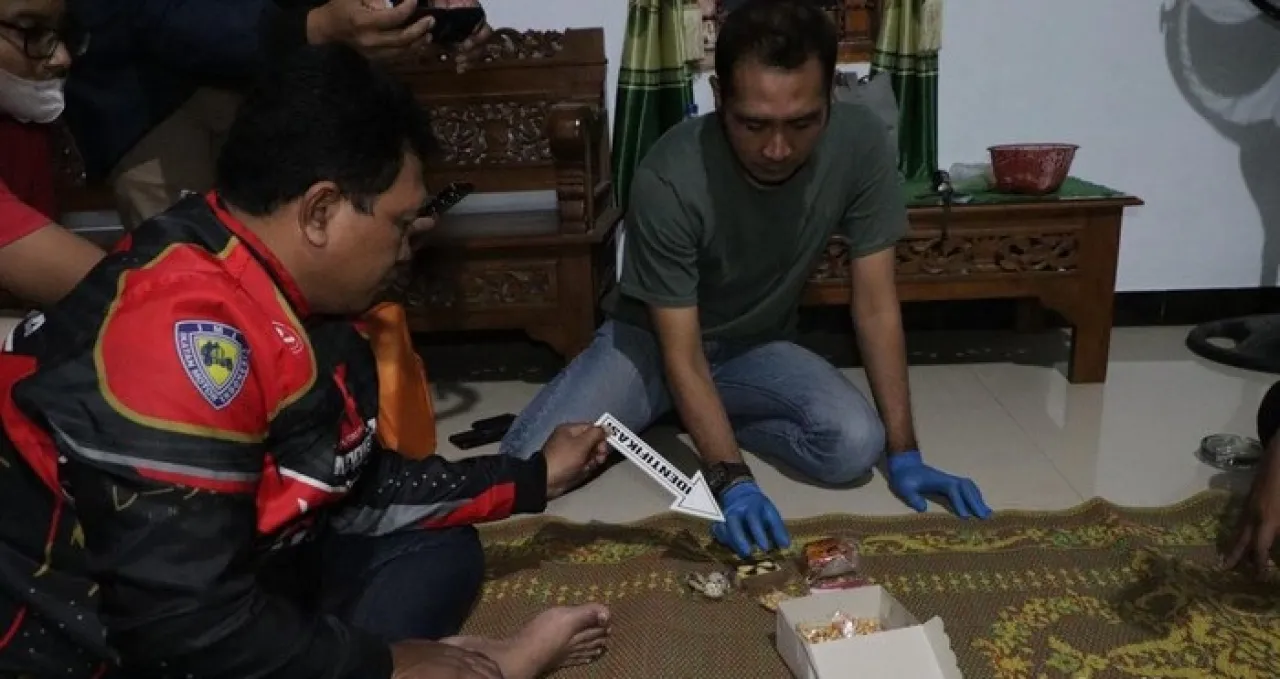 Belasan Warga Ponorogo Diduga Keracunan Makanan Hajatan