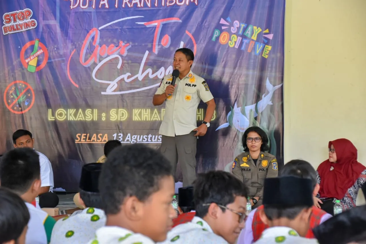 Antisipasi Kenakalan Remaja di Surabaya, Satpol PP Gelar Goes To School