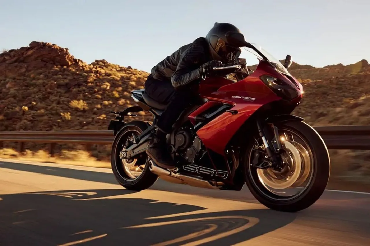 Triumph Daytona 660 Tampil Sporty Lincah, Cocok Dipakai Sehari-hari