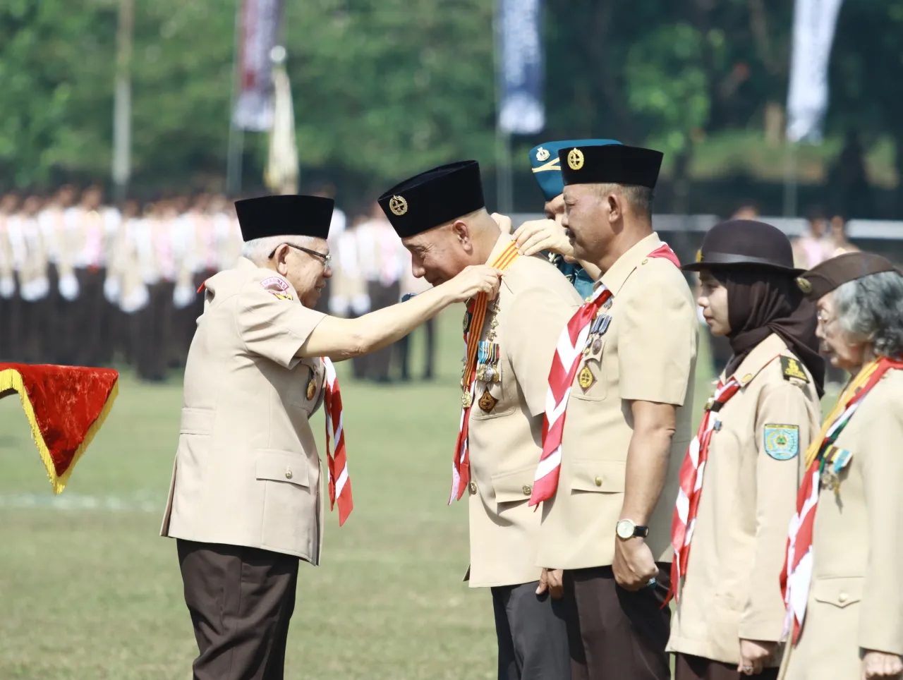 Wapres Sematkan Lencana Melati kepada Ketua Kwarda Jatim, Arum Sabil: Persembahan untuk Insan Pramuka