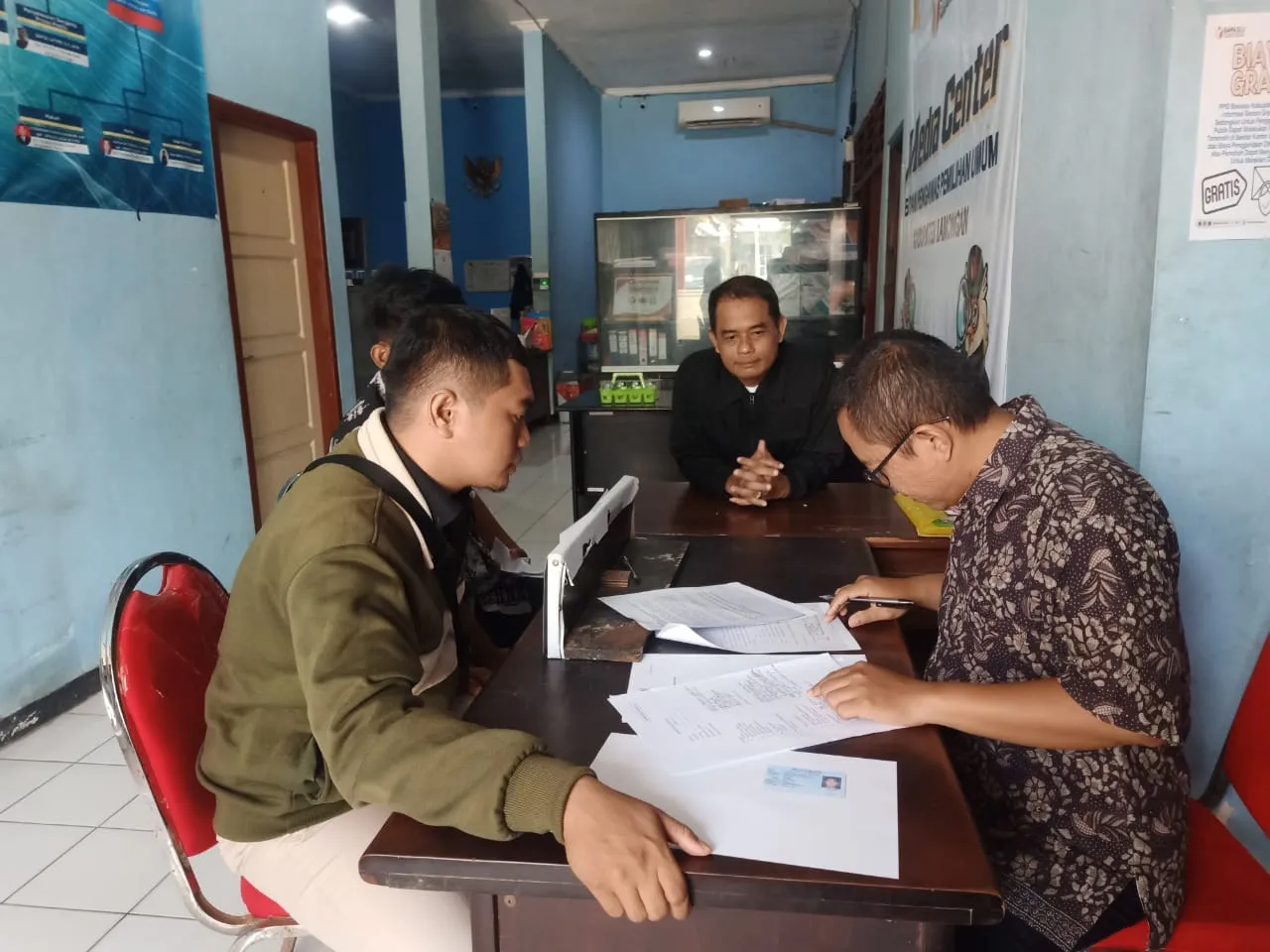 Diduga Deklarasi Dukung Yuhronur, Oknum Camat dan Kades Dilaporkan ke Bawaslu
