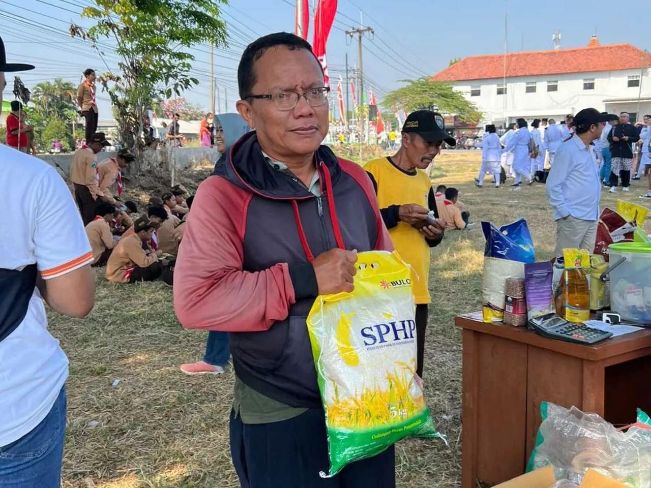 Sambut HUT RI ke-79, BULOG Jatim Gelar Operasi Pasar Murah di 13 Titik