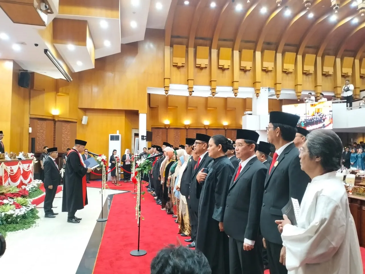 Lantik 50 Anggota DPRD Periode 2024-2029, Siap Fokus Perkuat Sinergitas dan Akan Tingkatkan Kinerja