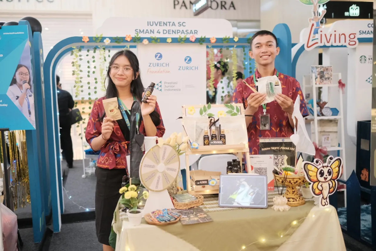 Program Zurich Entrepreneurship Edukasi Lebih dari 3.700 Siswa di 14 Kabupaten Kota Indonesia