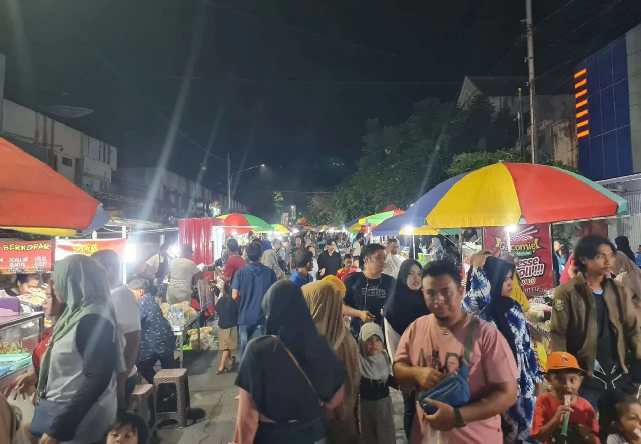 Berkat Pasar Kuliner IJN, Pemkab Situbondo Catat Omzet Rp 45 Juta per Malam