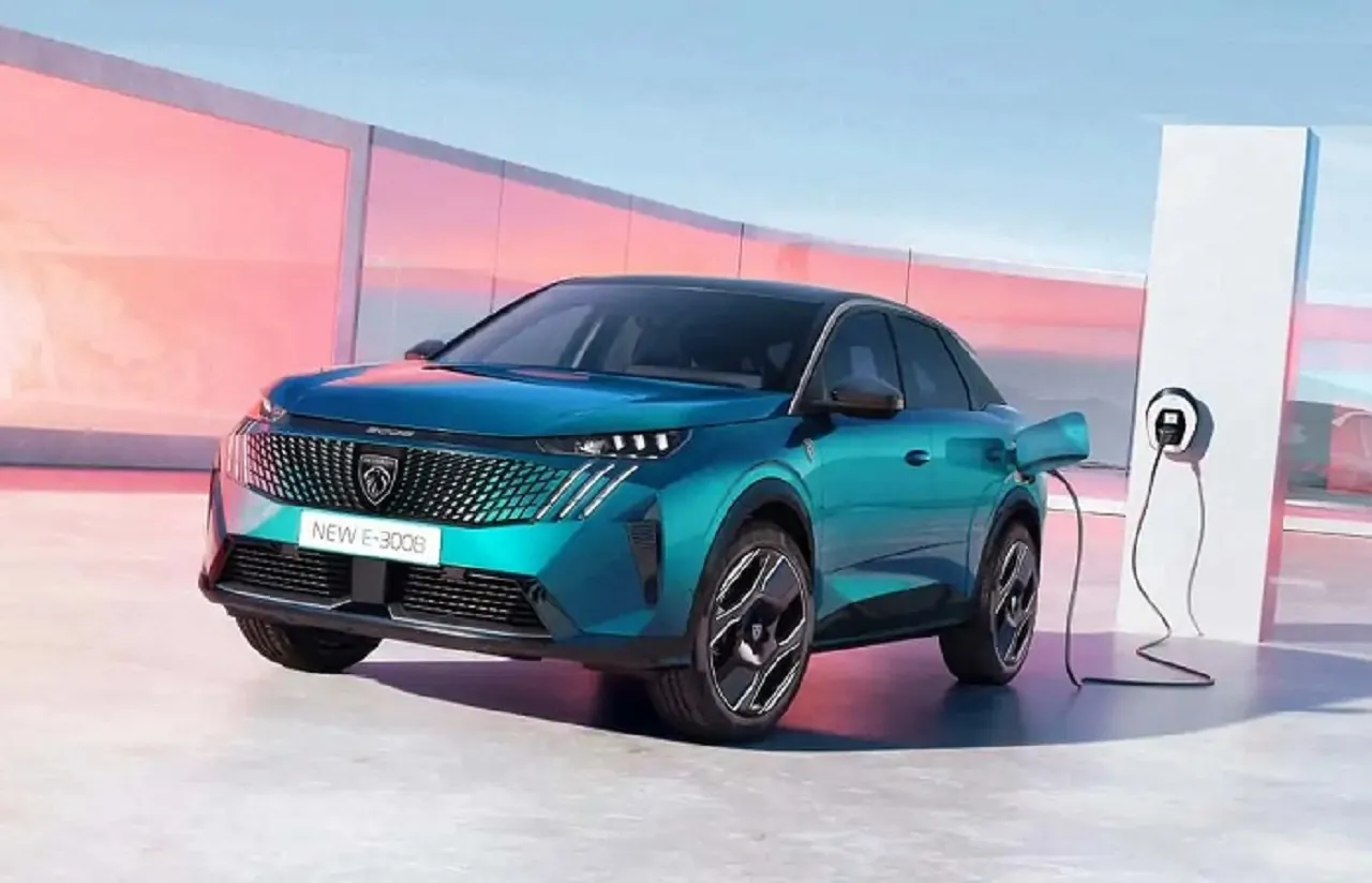 Peugeot E-3008 Raih 50 Ribu Pesanan di Eropa, Didominasi Varian Listrik
