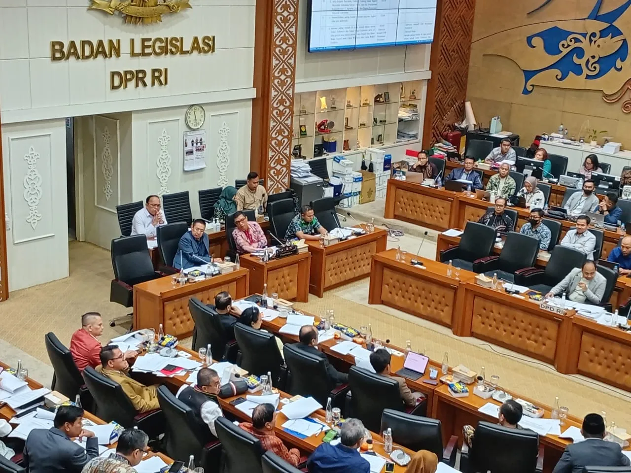 Rapat Baleg DPR, Bikin PDIP tak Bisa Usung Cagub DKI Sendirian