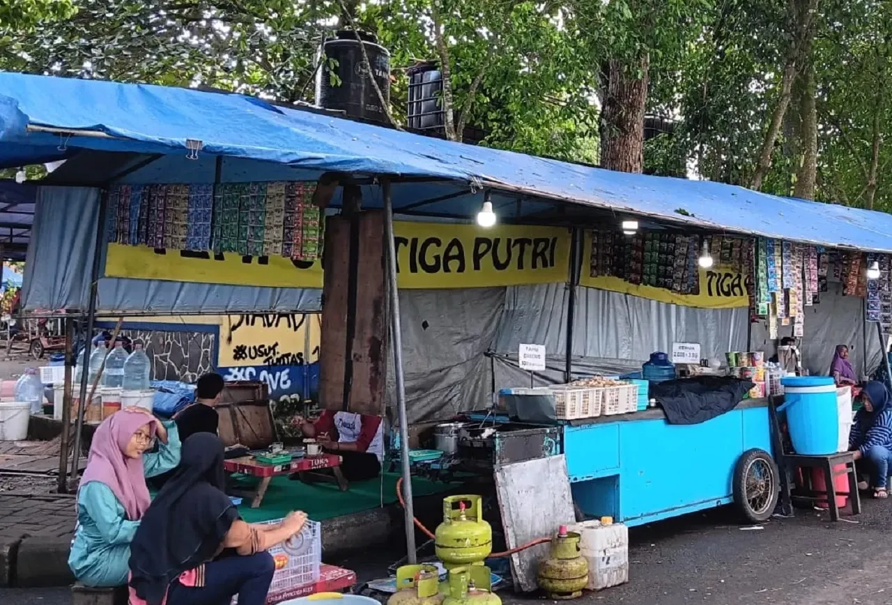 Puluhan Pedagang Gulung Tikar Gegara Revitalisasi Stadion Kanjuruhan