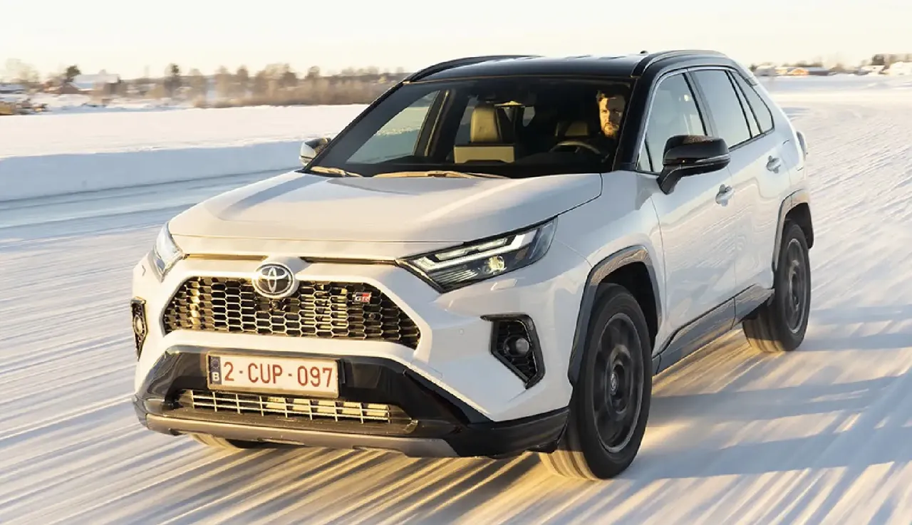 Meluncur di 2026, Toyota RAV4 Versi EV Dibanderol Rp 1,150 Miliar