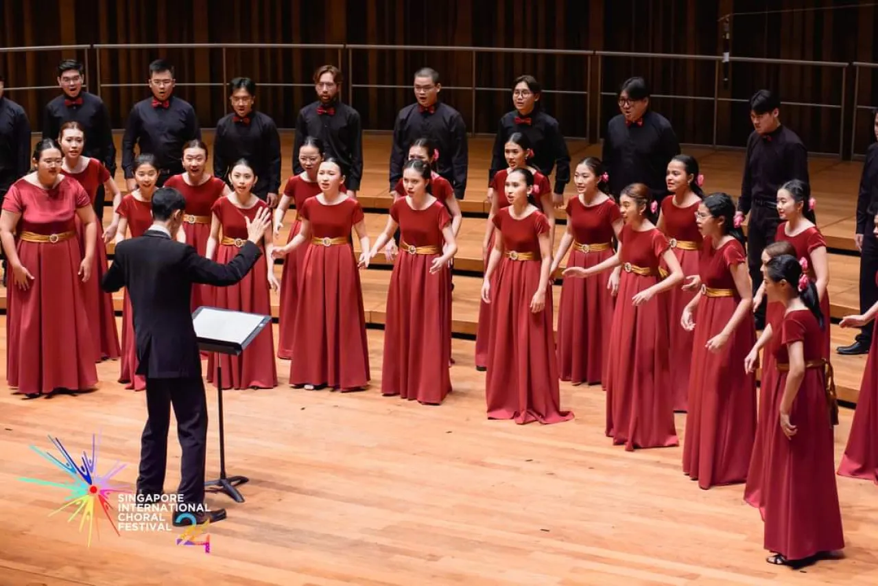Mengalunkan Tradisi, PCU Choir Raih Penghargaan di Ajang Internasional