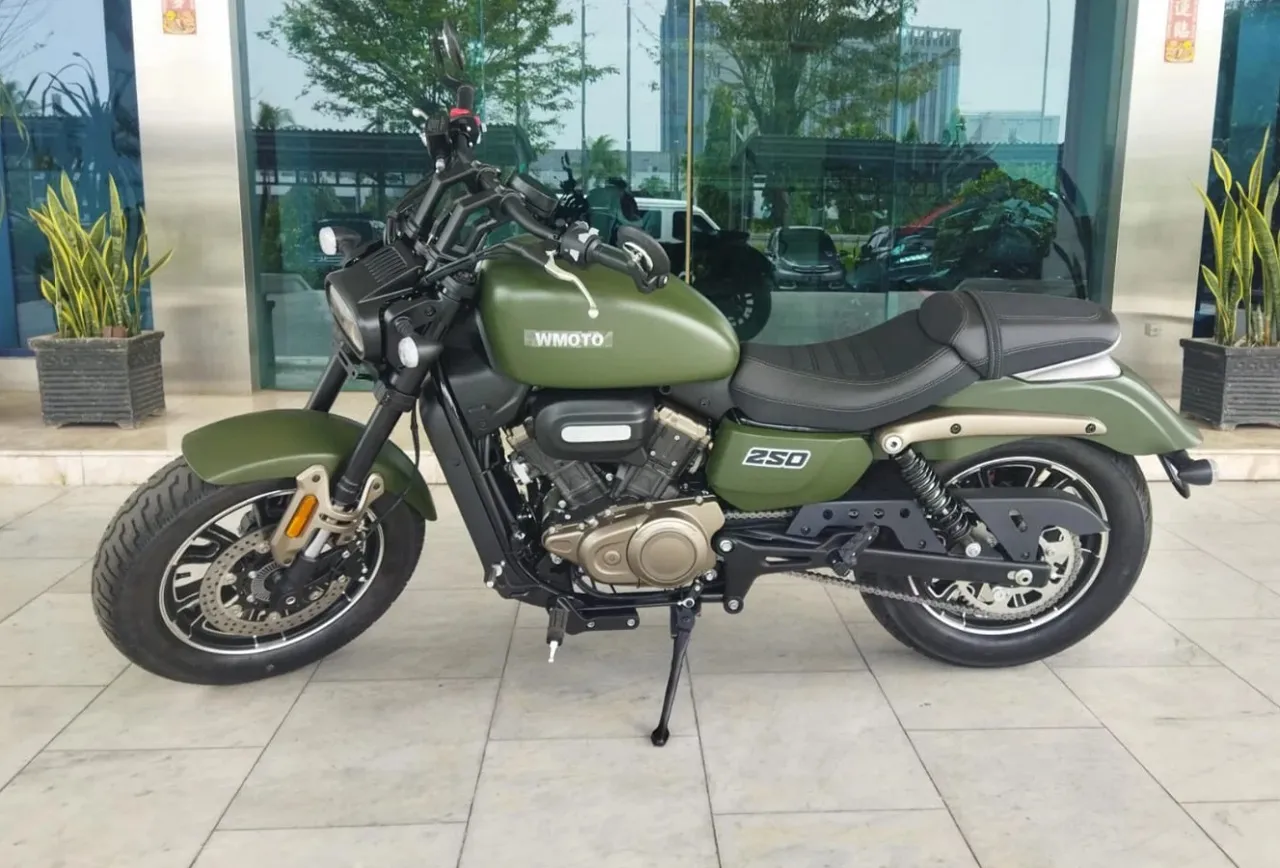 WMoto Morbius 250, Motor Touring Bergaya Harley-Davidson Fat Bob