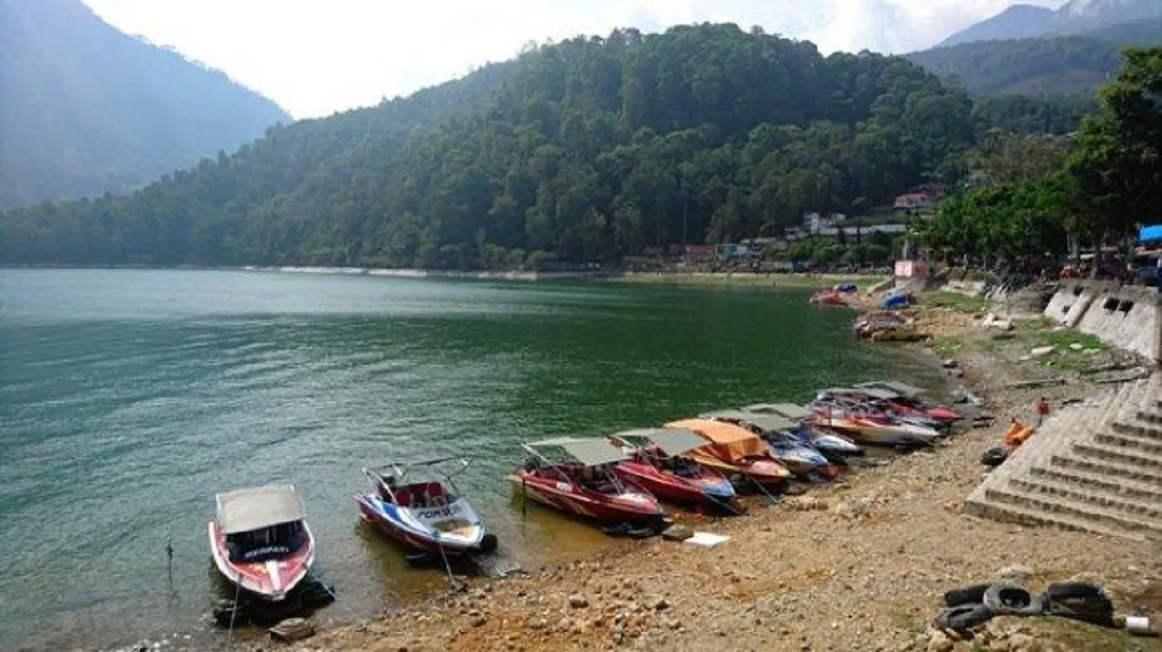 Musim Kemarau, Debit Air di Telaga Sarangan Magetan Mulai Menyusut