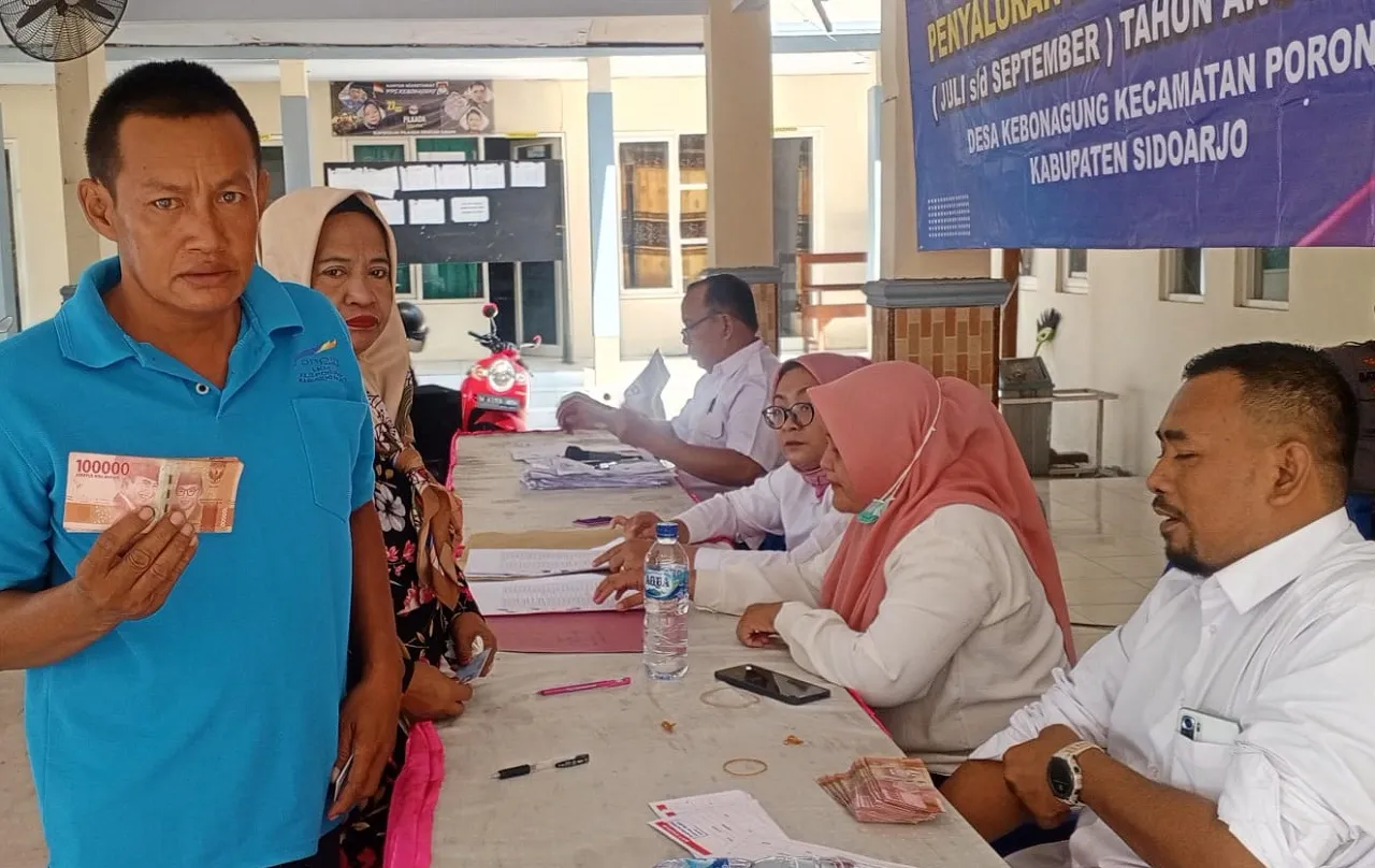 Pemdes Kebonagung Salurkan BLT-DD, Tingkatkan Taraf Hidup KPM