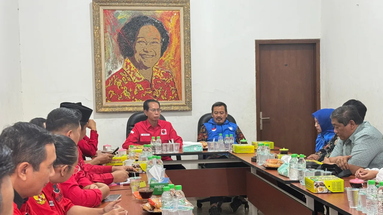 PDI Perjuangan-PAN Bentuk Fraksi DPRD Surabaya, Adi Sutarwijono: Memperkuat Kerja Kerakyatan