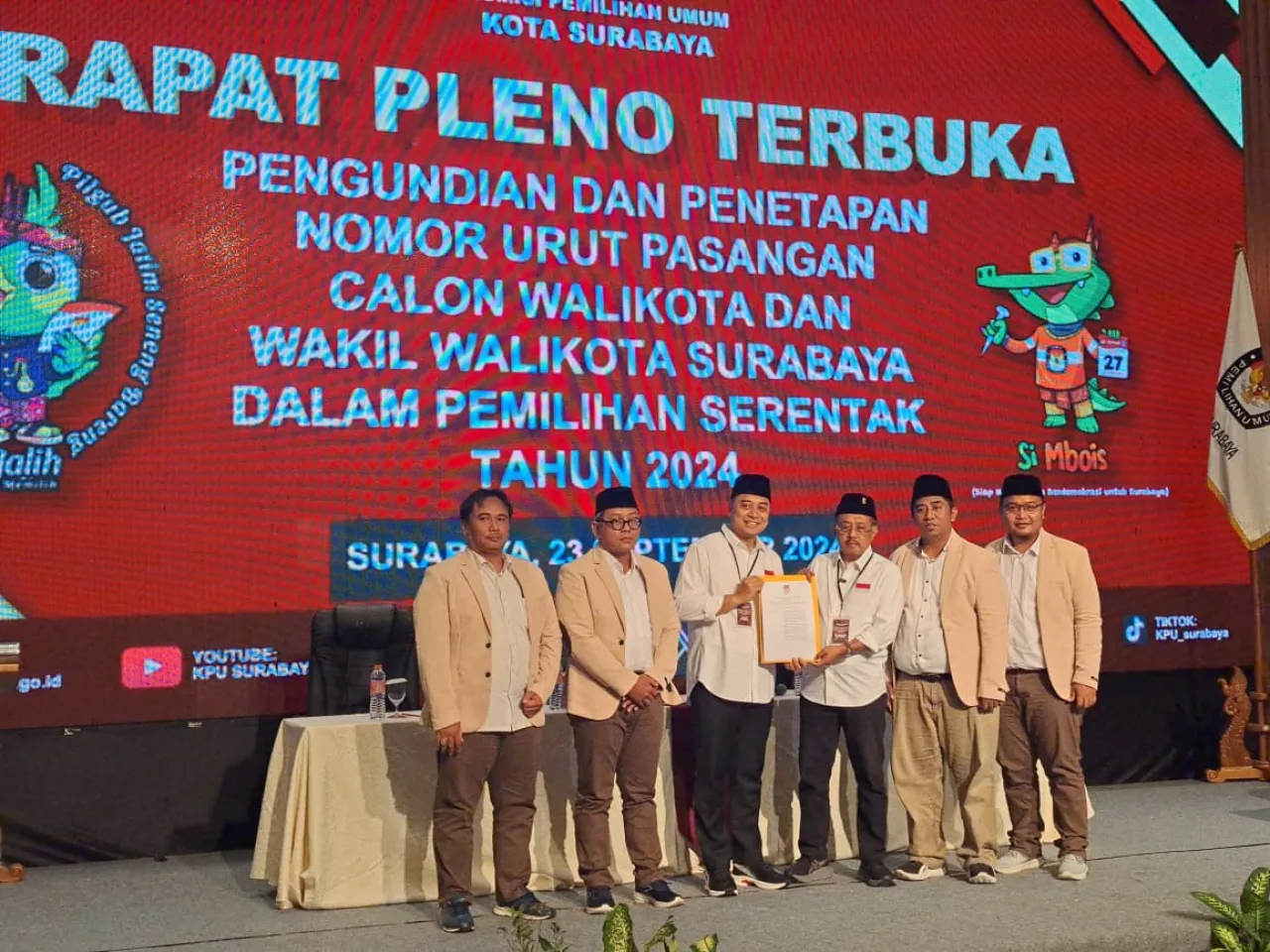 Lawan Kota Kosong, Paslon Eri-Armuji Dapat Nomor Urut 1 di Pilkada Surabaya