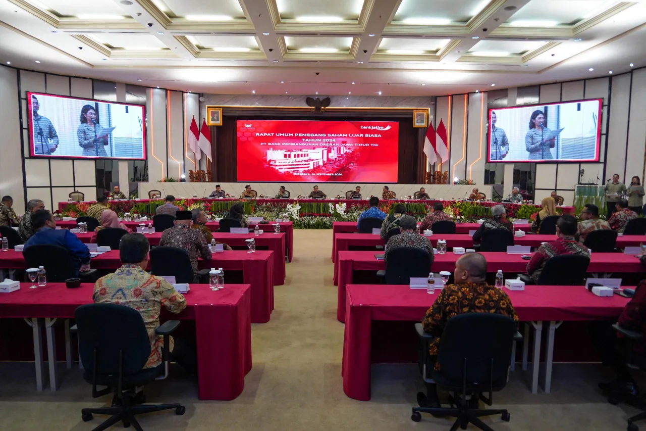 Gelar RUPSLB 2024, Bank Jatim Perkuat KUB Dengan Bank Banten dan Tetapkan Komisaris Independen Baru