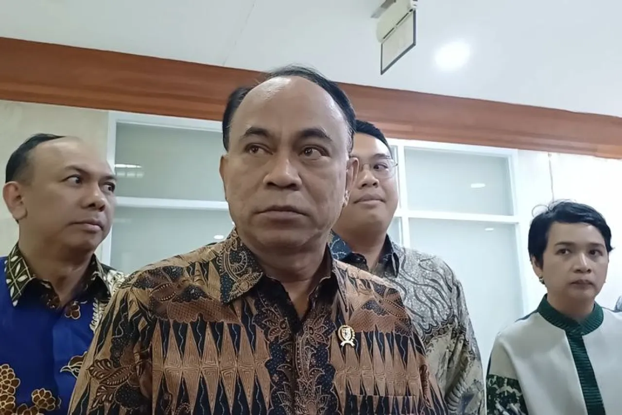 Komentar Menkominfo Bela Erina, Dikritik Ahli Uroginekologi