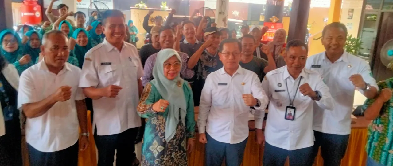 Warga Sepanjang, Krembangan Dilatih Budidaya Ikan dari Pokir Ir Nur Hendryati Nasdem