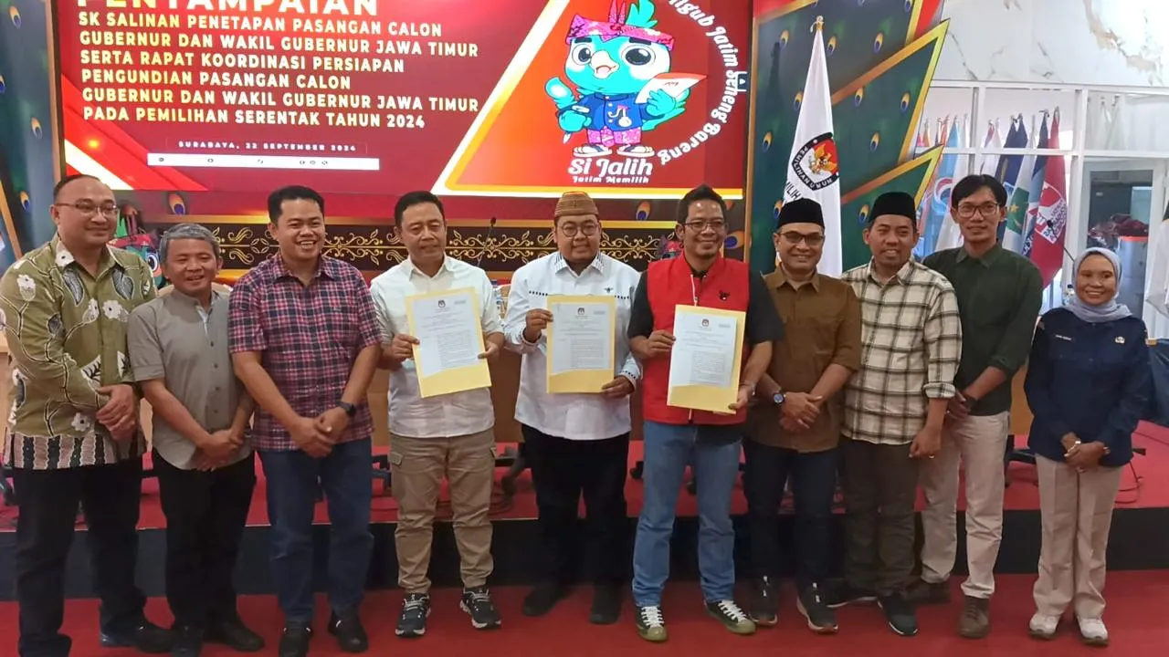 KPU Tetapkan Khofifah, Risma dan Luluk Resmi Cagub Jatim 2024
