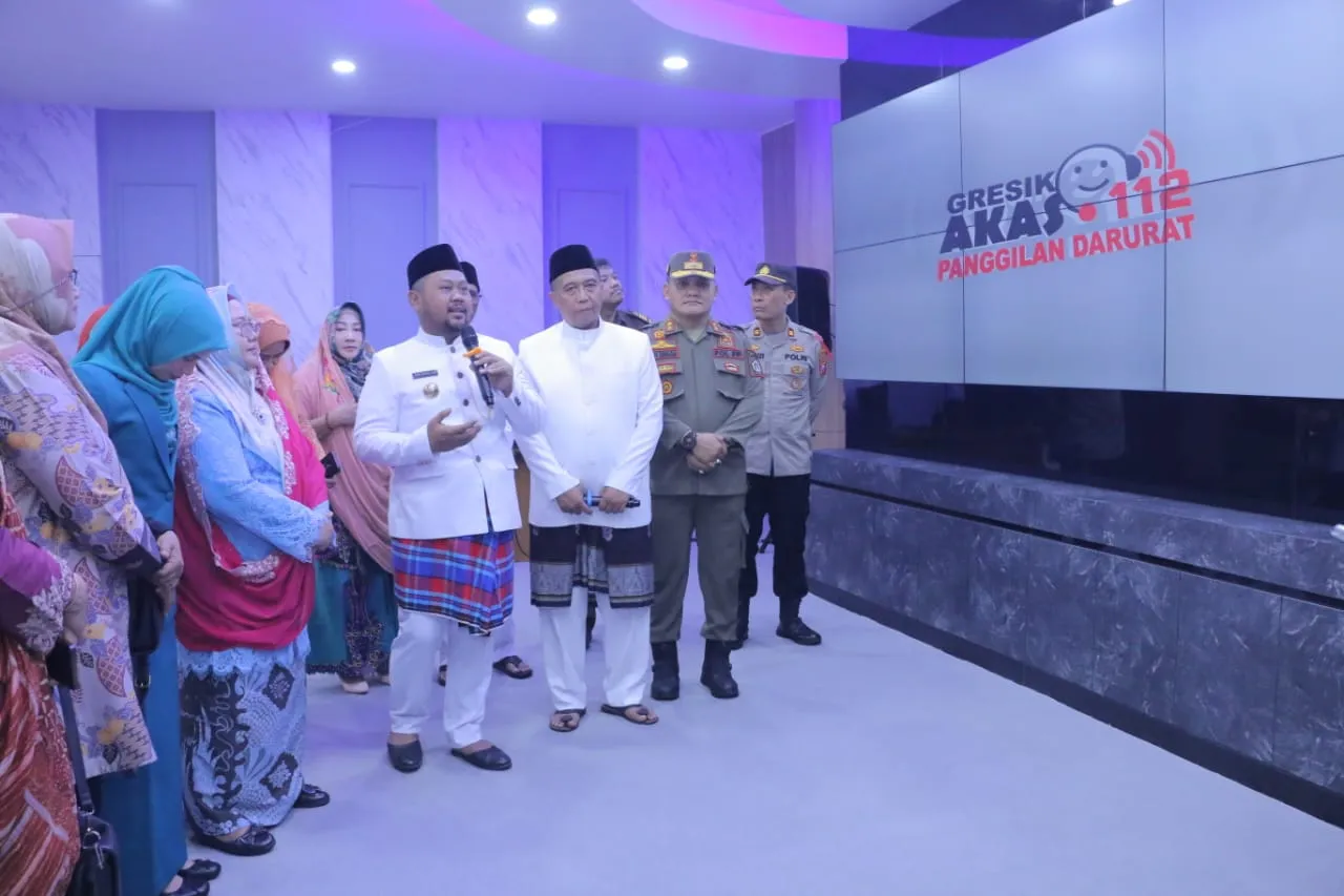 Tingkatkan Pelayanan Publik, Bupati Gresik Resmikan Command Center untuk Layanan Kedaruratan
