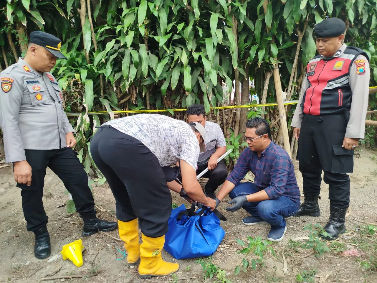 Penemuan Jasad Bayi Laki-laki di Kantong Plastik Gegerkan Warga
