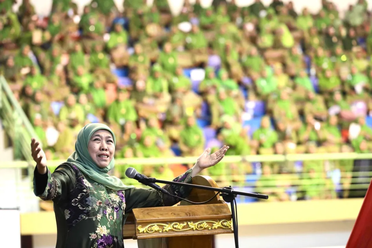 Maulid Nabi Bersama Puluhan Ribu Muslimat Pasuruan, Khofifah Ajak Teladani Akhlaq Rasulullah