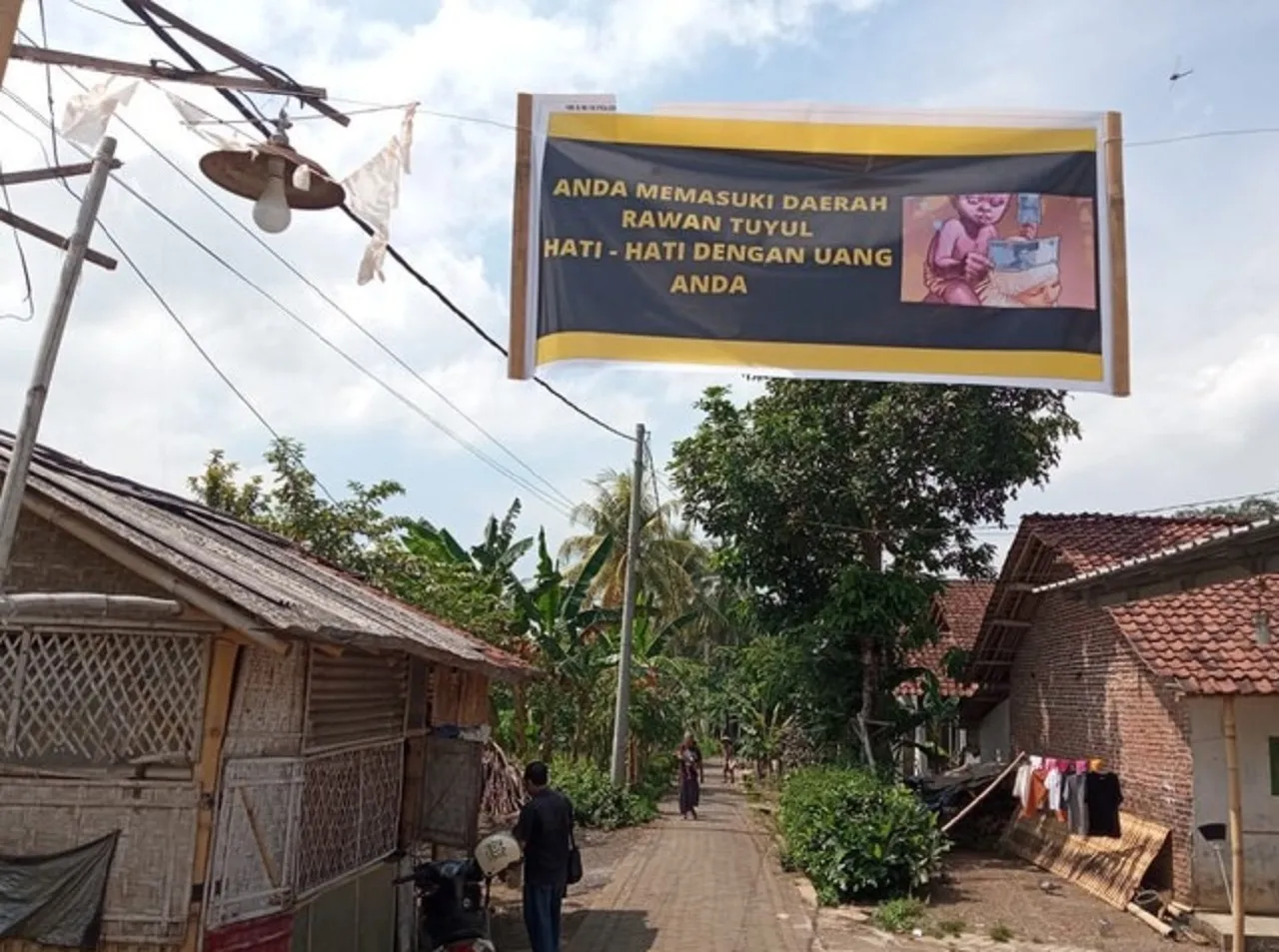 Heboh! Kampung di Jember Rawan Tuyul, Warga Pasang Spanduk ‘Hati-hati’